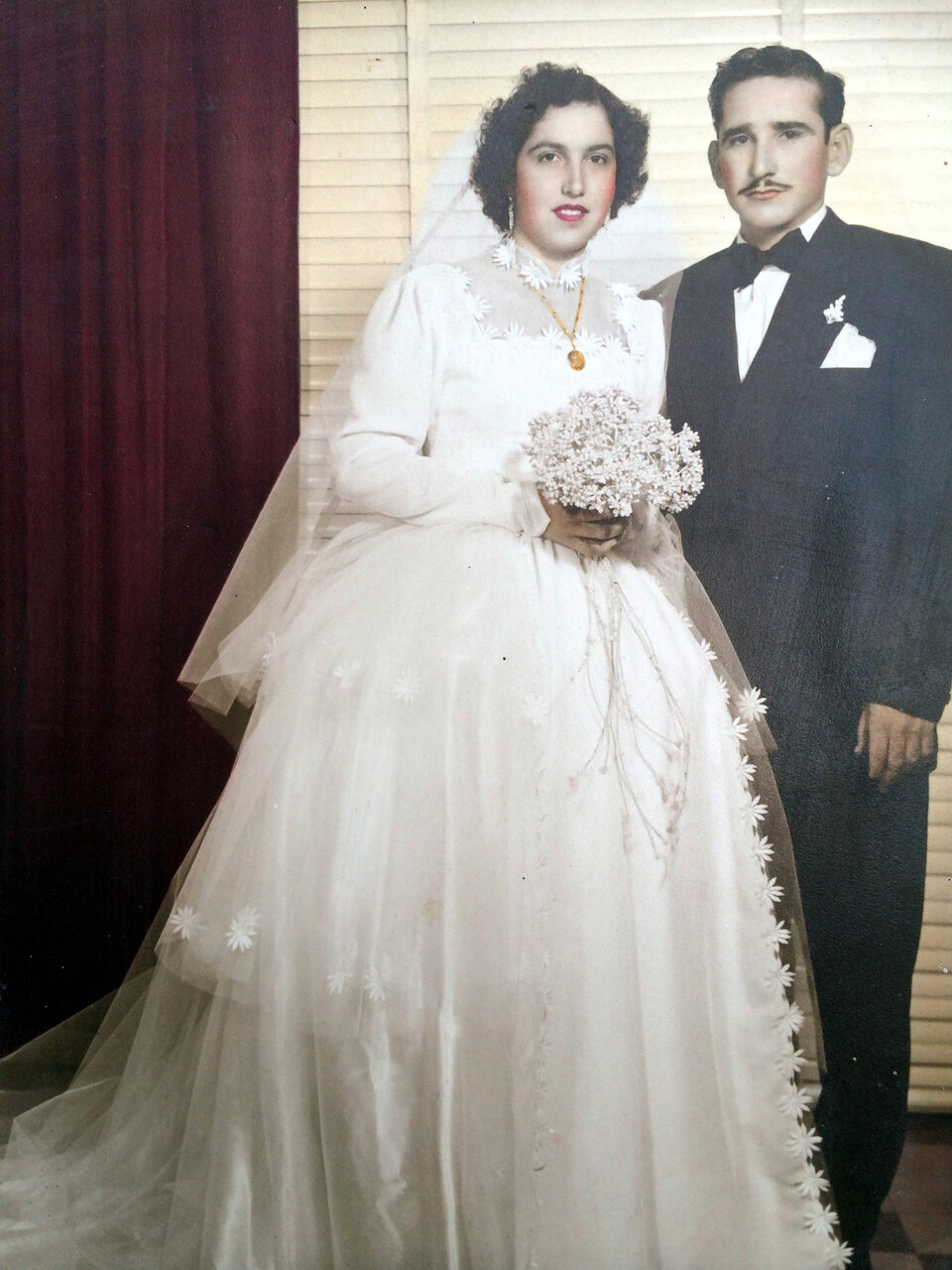 1954-12-24_BodaAbuesPesque.1-12.cesar.jpg
