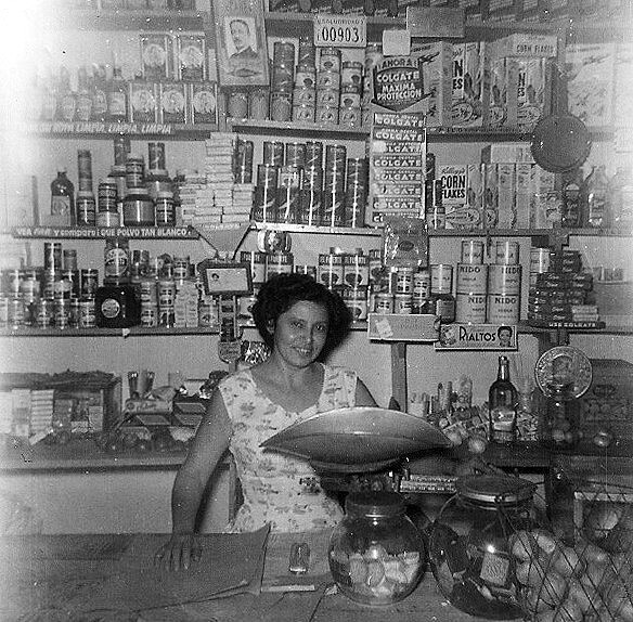 1950e_TiaPepa-Tienda.10675696_10152778104184190_6461664584520320830_n.jpg