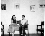 1958_TiosAnaMaria-JaimeGarcia_HermanosDeBaronio_CasaDeSusPapas_FondoBodaBaronio_Pesqueria.jpg