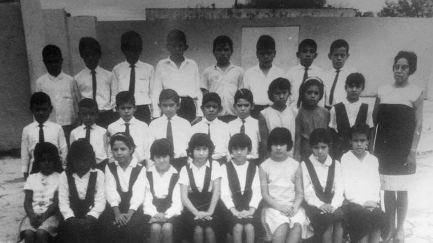 1967-1968_ValentinGarciaCasas-4toPrimaria-ProfPetraGonzalez.fbAlmaRosa.936595_10152070102214190_608939779_n.jpg