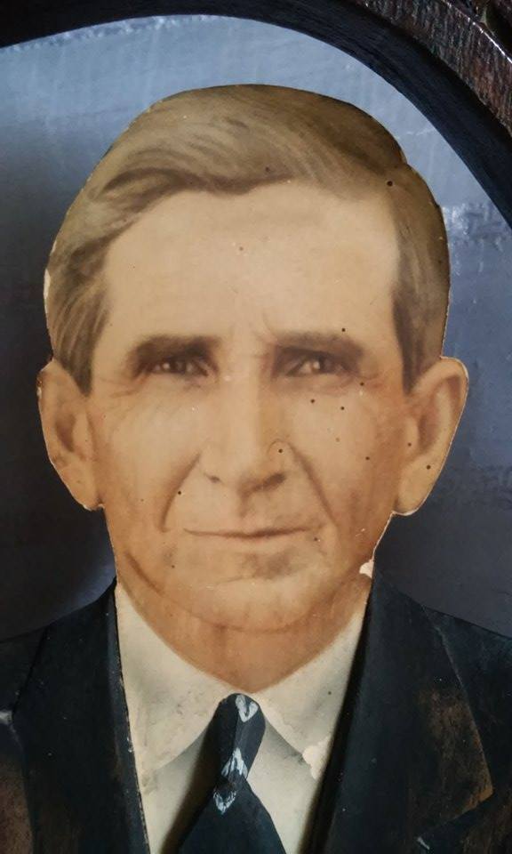 AbueLorenzo.12319641_10153806415559190_1528286086_n.jpg